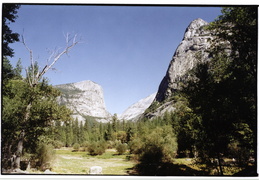 looking into Yosemite Valley