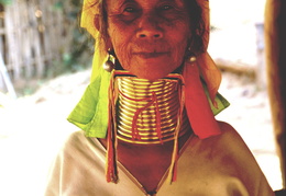 Karenni (long neck) village women