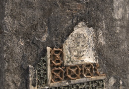 Tomb of Tu Duc details