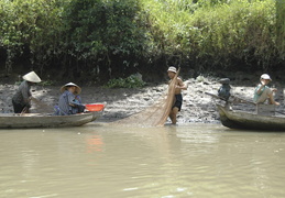 fishing on the Meekong