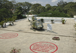 helicopter on top of the reunification palace