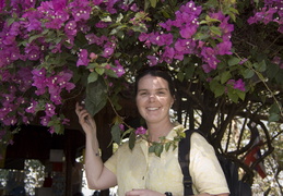 Meghan & flowers at Doi Suthep