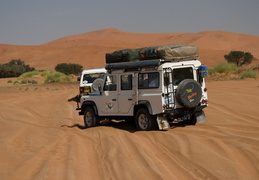 Land Rover in the dunes