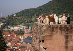 tourists at the Heidelberg Castle