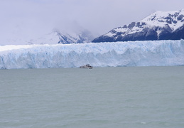 tourist boat in front of the Perito Mereno glacier
